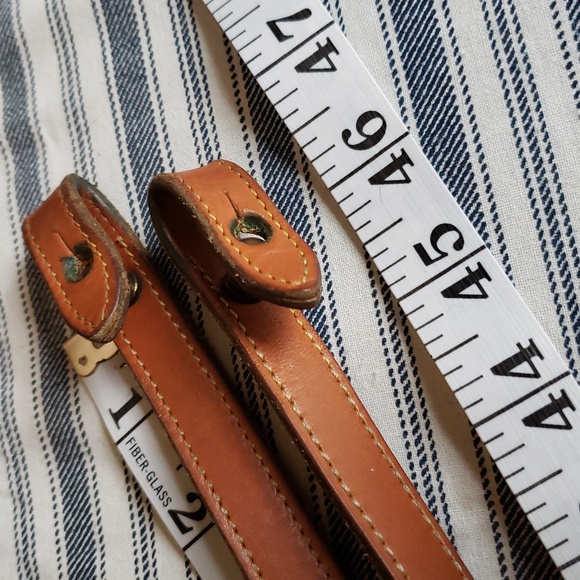 Dooney & Bourke All Weather Leather Crossbody Strap 80s - Picture 5 of 6